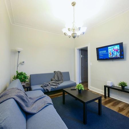 Charming 1Br Apartment Near Nyc Ideal For Urban Explorers Джерси-Сити Экстерьер фото