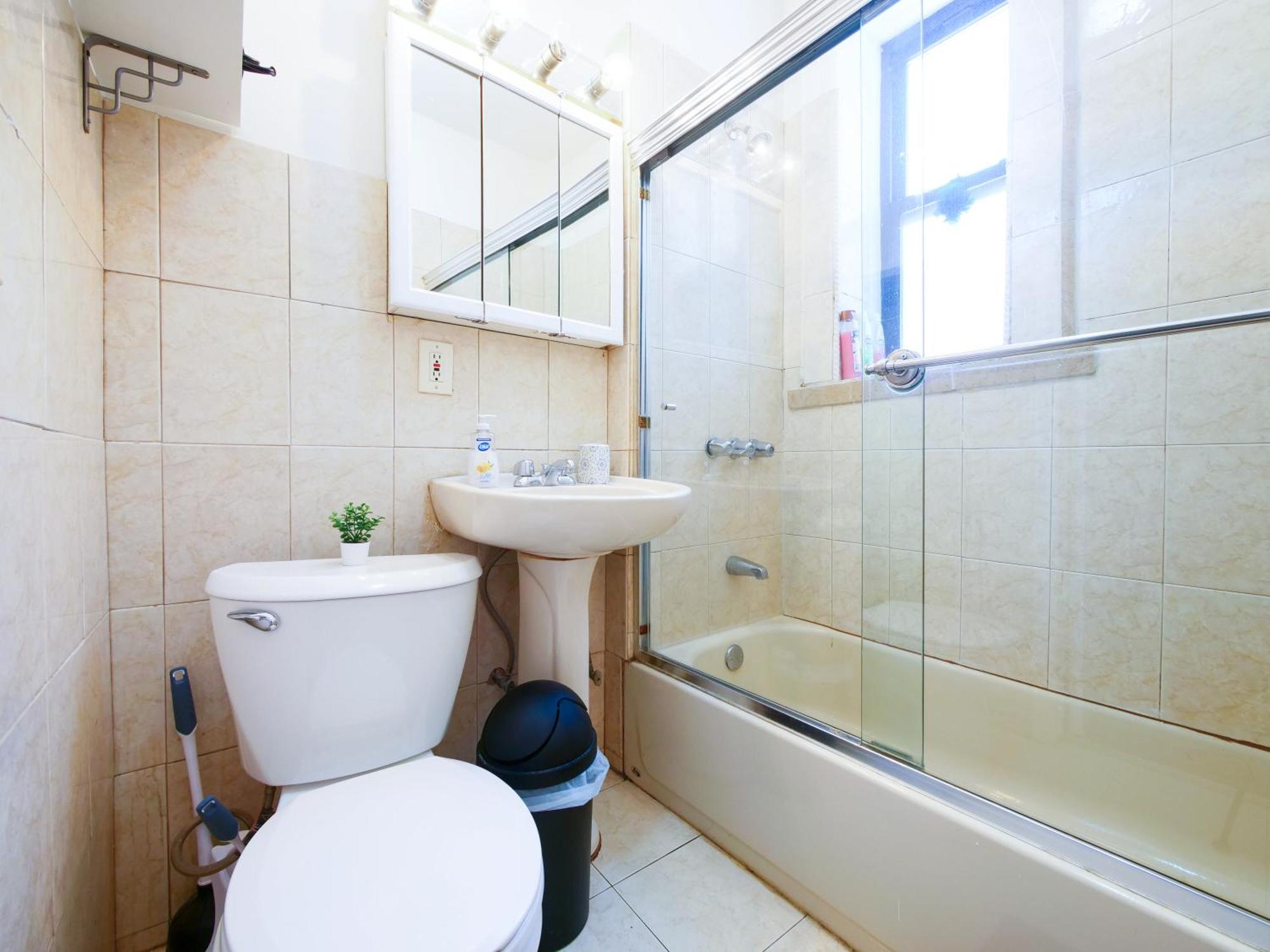 Charming 1Br Apartment Near Nyc Ideal For Urban Explorers Джерси-Сити Экстерьер фото